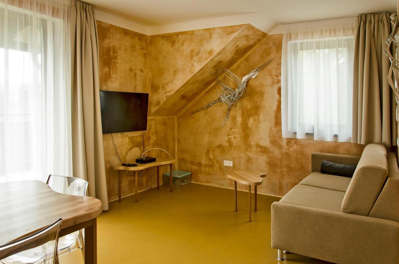 Apartmany Modrinova Archa S Privatni Saunou Vaclavov u Bruntalu Exterior photo